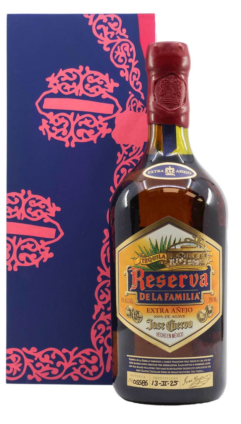 Jose Cuervo Reserva La Familia
